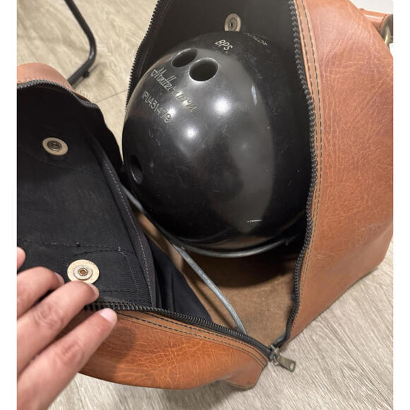 Vintage Dunlop Matterhorn Bowling Ball (14.4 lbs) with Leather Bag - Picture 12 of 15